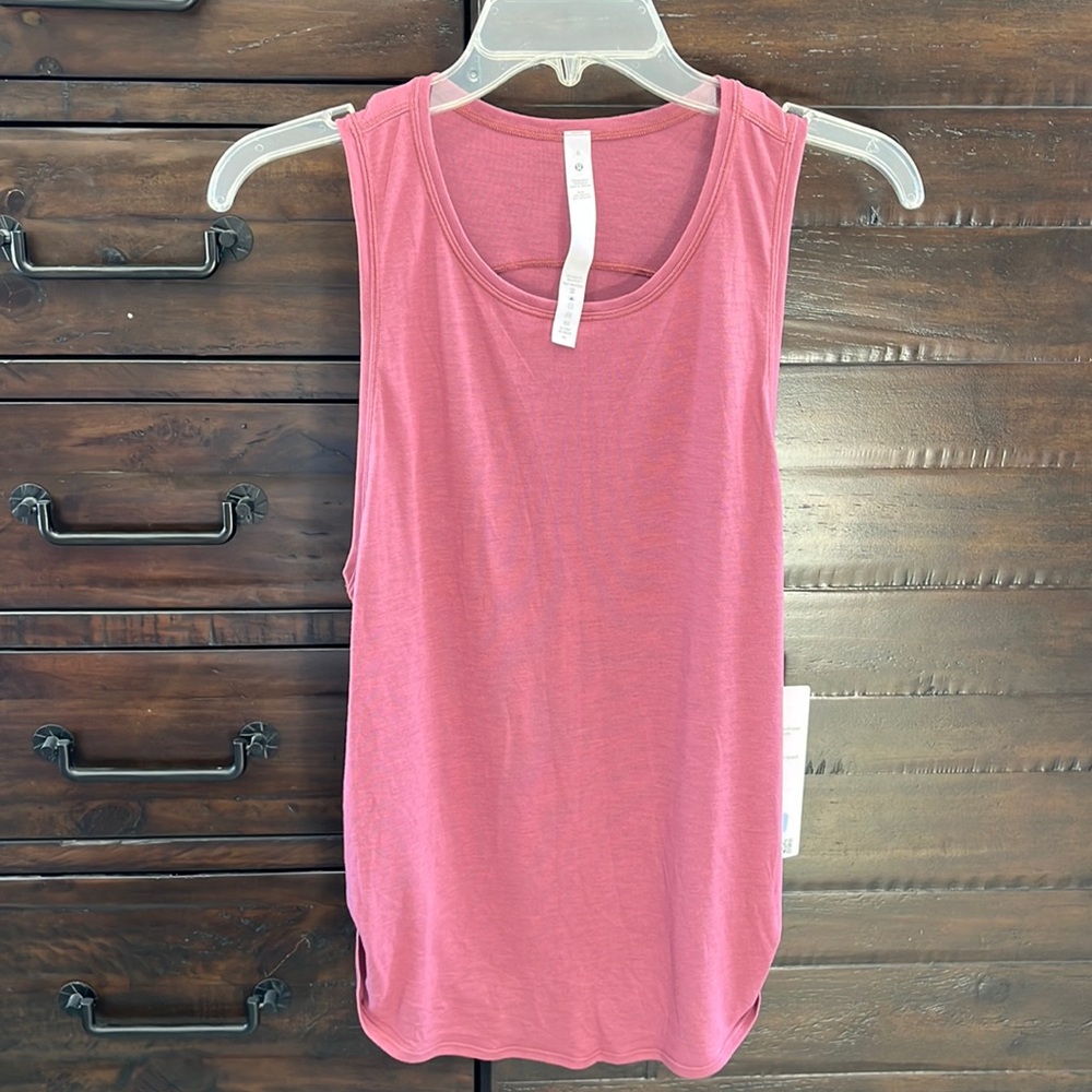 Lululemon Round Two Tank size 6